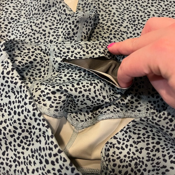 Green Speckled Biker Shorts - Picture 4 of 4